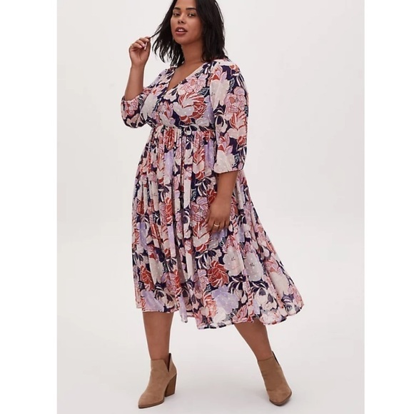 torrid Dresses & Skirts - Torrid size 2 NAVY FLORAL SWISS DOT BUTTON DOWN TEA LENGTH DRESS